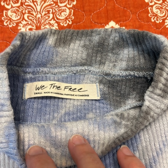 We the free by free people, long sleeve blue & gray tie-dye ribbed turtleneck - Picture 3 of 4